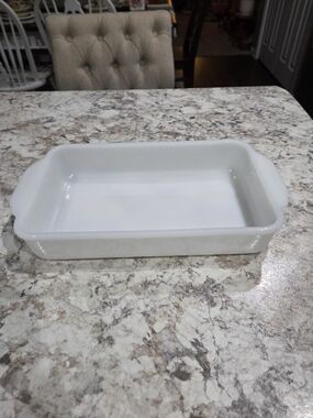 Fire King Casserole Baking Dish #410 - 1 1/2 Qt Milk Glass Cottagecore